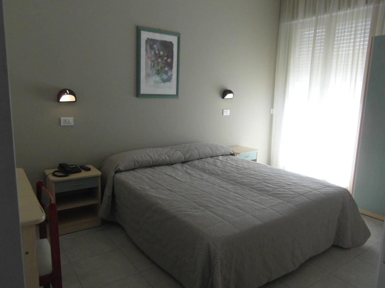 Hotel Admiral Cesena Bagian luar foto