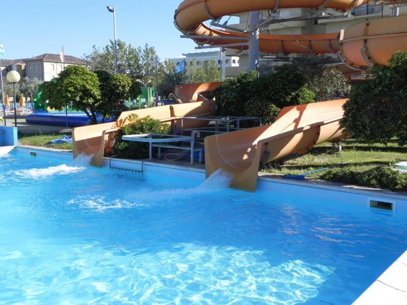 Hotel Admiral Cesena Bagian luar foto