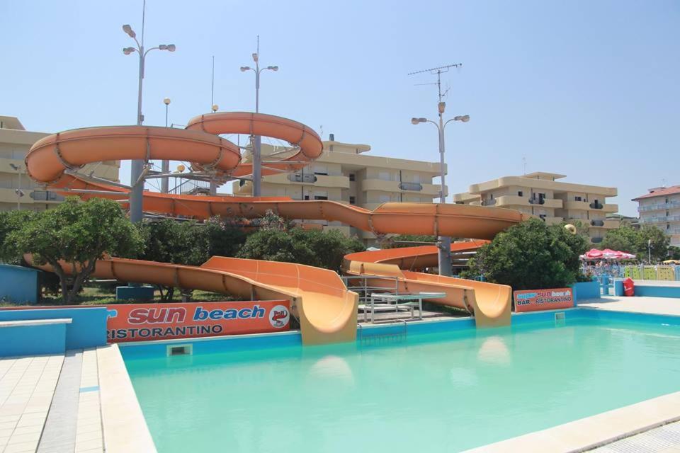 Hotel Admiral Cesena Bagian luar foto